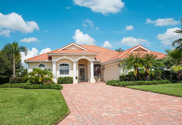 Best Driveway Paving Contractor  in Lynchburg, MS